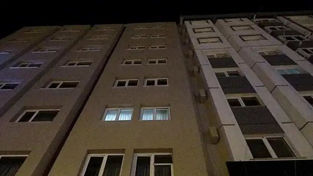 22 yaşındaki genç, otel odasında ölü bulundu
