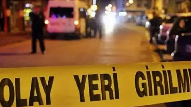 22 yaşındaki genç sokakta bıçaklandı, kaldırıldığı hastanede öldü
