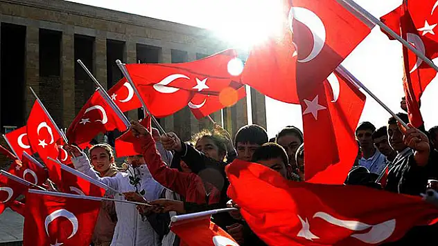 23 Nisan coşkuyla kutlanıyor