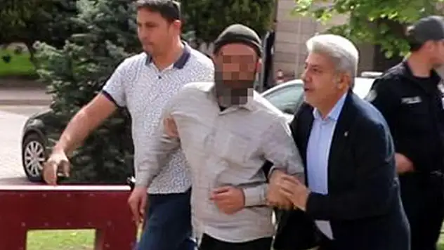 23 Nisan kutlamalarında 'Puta tapmayın' diye bağıran şahıs gözaltına alındı! İfadesinde 'Akıl sağlığım yerinde değil' dedi
