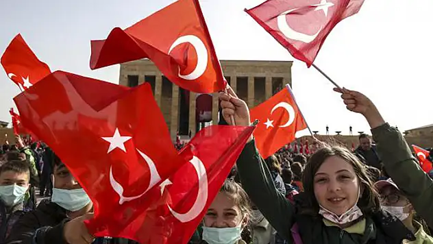 23 Nisan Ulusal Egemenlik ve Çocuk Bayramı tüm yurtta coşkuyla kutlanıyor