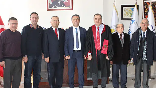 24 yıl sonra gelen doktora mutluluğu