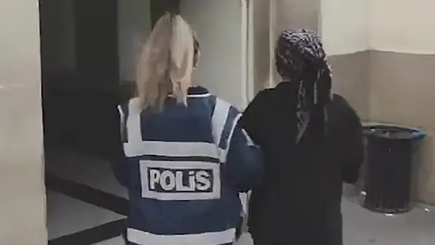 25 yıl hapisle aranan kadın yakalandı
