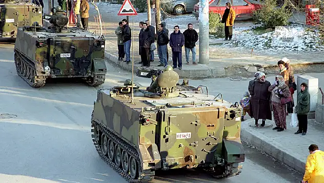28 Şubat 'Postmodern darbe'sinin üzerinden 25 yıl geçti
