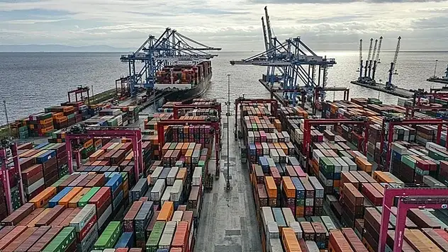 3,9 milyar dolarla nisanda en fazla ihracat yapan endüstri açıklandı