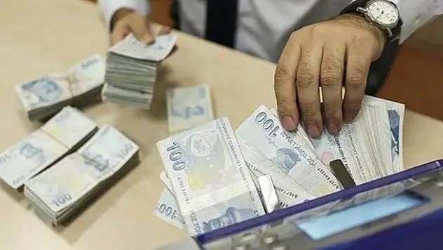 3 bankadan müjde verildi! Düşük faizli taşıt kredisini hangi bankalar veriyor? Hangi araçlar için geçerli?