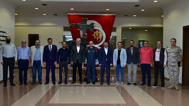 3. Hava Jet Üs Komutanı Şensöz, Gazeteciler Cemiyetini ağırladı