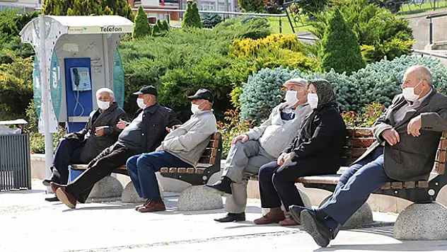 3 ilde daha 65 yaş ve üstüne kısıtlama geldi