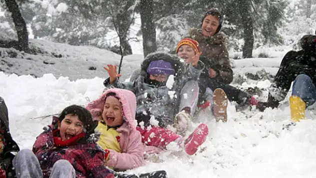 3 ilimizde okullar tatil edildi!