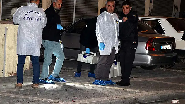 3 polis ile 1 bekçiyi bıçaklayan psikiyatri hastasının ölümünde 3 polise müebbet istemi
