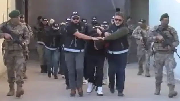 3 şüpheli yurt dışına kaçış hazırlığındayken Konya'da yakalandı 7 tutuklama