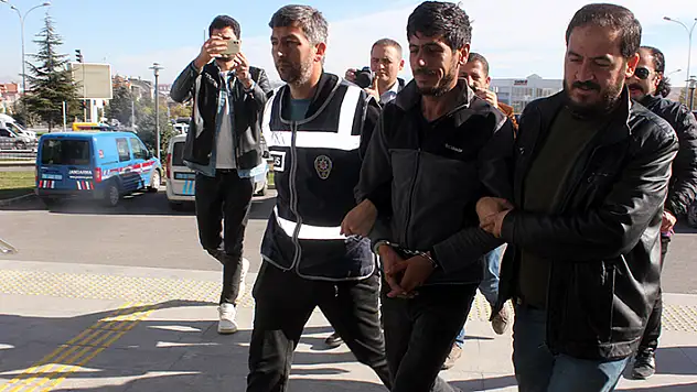 35 yıllık hapisle aranan hükümlü, Konya'da dağdaki çadırda yakalandı

