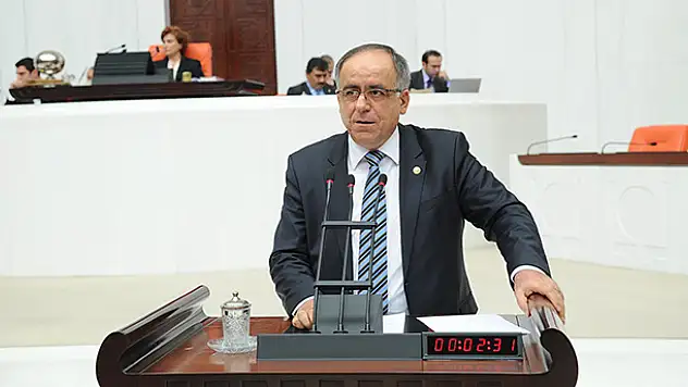 4/C'lilere ve taşeron işçilere kadro müjdesi