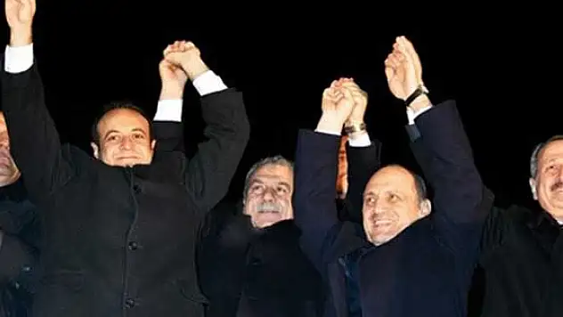 4 eski bakanla ilgili rapor TBMM Başkanlığı'na sunuldu