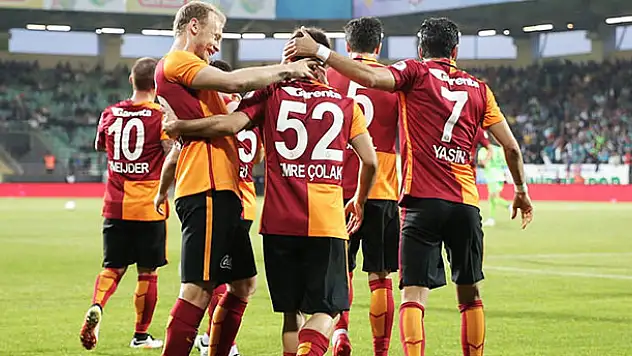 4 gol 2 kırmızı kart! İşte kazanan...