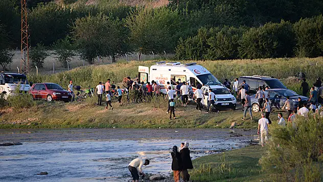 4 ilde 10 kişi boğuldu, uzman uyardı: Tek başınıza yüzmeyin

