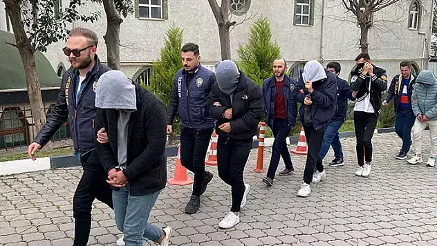 4 ilde kripto para dolandırıcılığı operasyonu! 1'i asker 8 gözaltı
