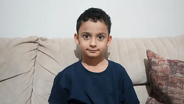 4 yaşında araç plakalarındaki rakamları toplayarak başladı, yeteneğini diş hekimi fark etti
