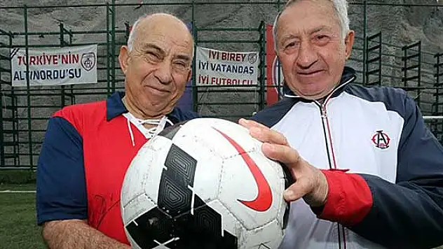 44 yıl sonra yeniden karşılaşacak