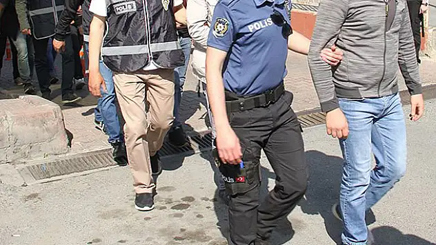 48'i muvazzaf asker 52 kişi hakkında FETÖ'den gözaltı kararı