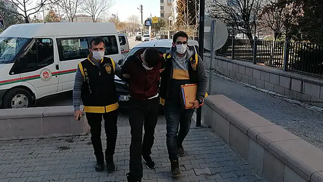 49 suç kaydı olan ve cezaevinden izinli çıkan hırsız 1 ayda 6 soygun yaptı