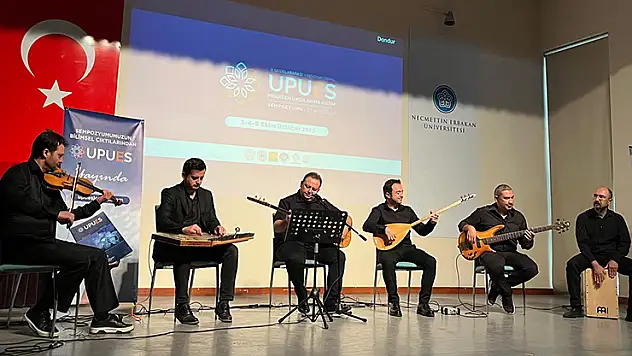 5. UPUES Türk Halk Müziği konseriyle başladı