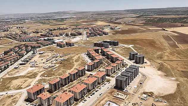 '500 bin anahtarı da milletimizle buluşturduk'