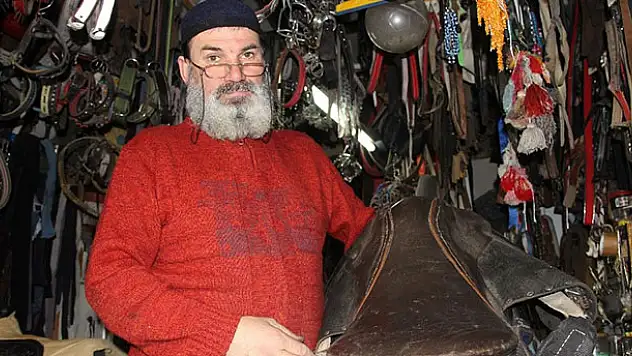 53 Yıldır Saraçlık Yapan Veysel Karagöz Teknolojiye Direniyor