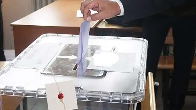 54 milyon seçmen sandık başında