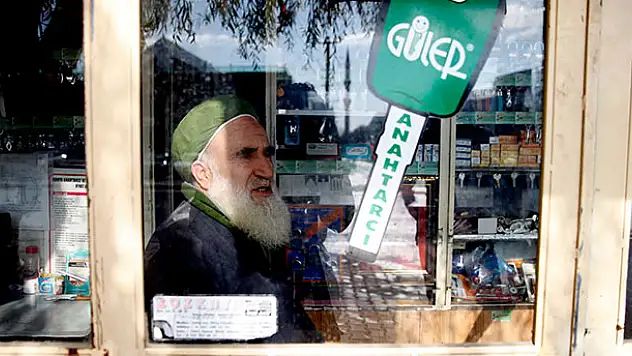 60 yıldır anahtar yapıp kilit açıyor