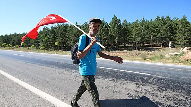 63 yaşında Konya'dan Ankara'ya yürüyor