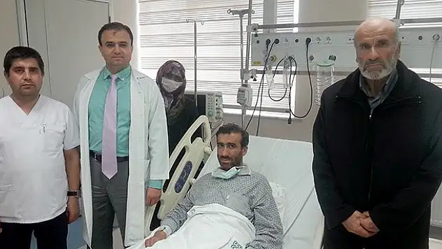 65 yaşındaki babasının böbreğiyle hayat buldu