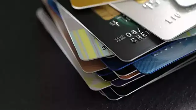 7 bin lirayı aşan ödemelere banka zorunluluğu getirildi

