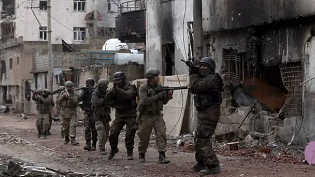 70 PKK'lı Cizre'de iki bölgede sıkıştı