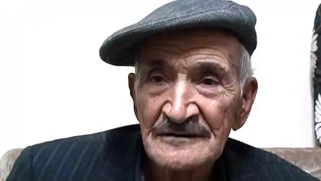 70 Yıldır Kasketini Çıkartmayan Amca