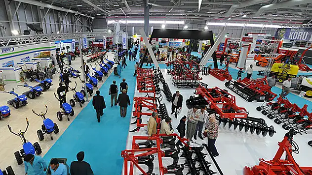 72 ülkeden ziyaretçi Konya'da fuarlarda buluştu