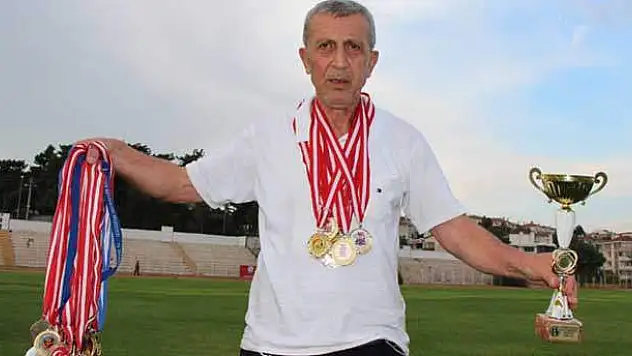 73 yaşında 36 madalyaya sahip