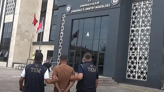 7,5 yıl hapisle aranan FETÖ'nün ilçe imamı yakalanıp, tutuklandı
