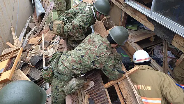 7.6'lık Japonya depreminde ölü sayısı 60'ı geçti

