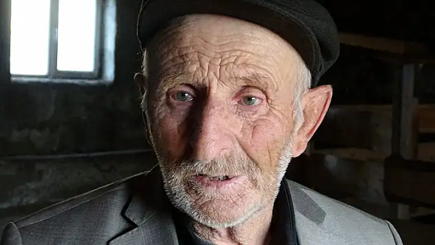 78 yaşındaki çobanın 45 yıllık emeğini çaldılar
