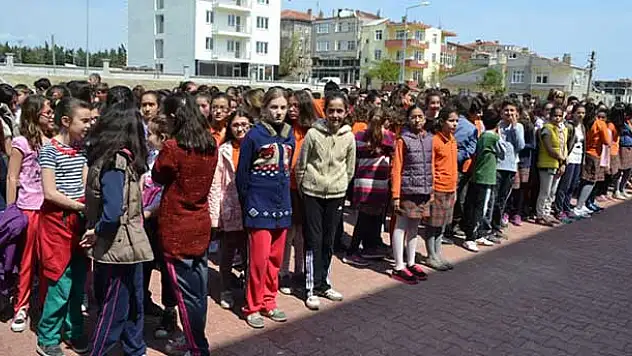 8 Haziran Pazartesi günü okullar tatil edildi