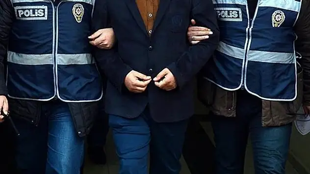 8 ilde FETÖ operasyonu: 27 polis gözaltına