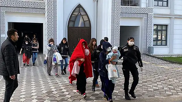 8 milyon liralık hırsızlık yapan 'Altın Kızlar' çetesine operasyon: 41 gözaltı