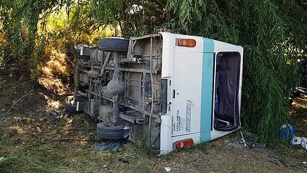 8 ölümlü servis kazasında sürücü, mahkeme kararıyla yaşını büyütüp ehliyetsiz direksiyona geçmiş

