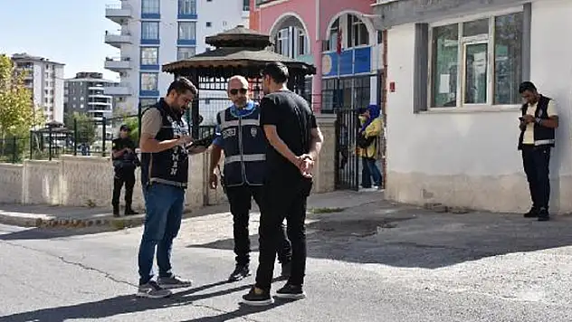 81 ilde okul çevreleri ve servis araçlarına denetim yapıldı 
