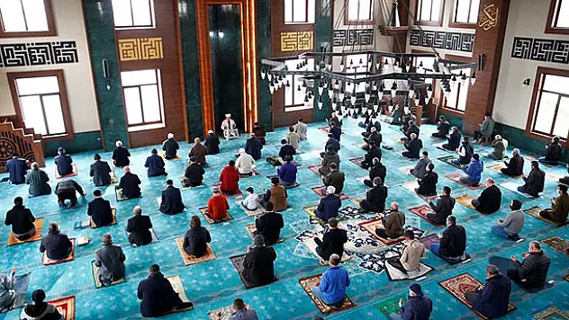 81 ilde tüm camilerde yağmur duası