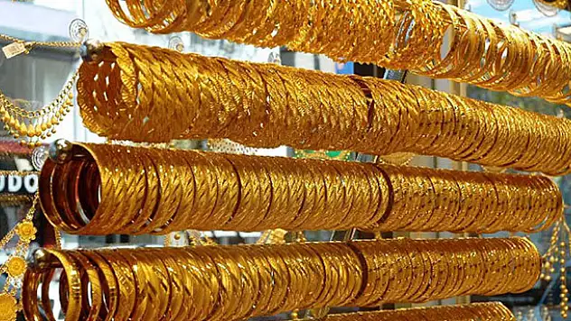 9 Aralık Cumartesi güncel altın fiyatları Çeyrek altın kaç lira? Gram altın ne kadar?