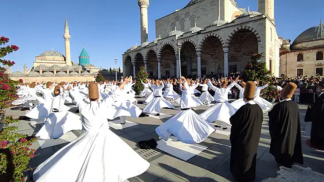 '99 Neyzen 99 Semazen' gösterisi mest etti