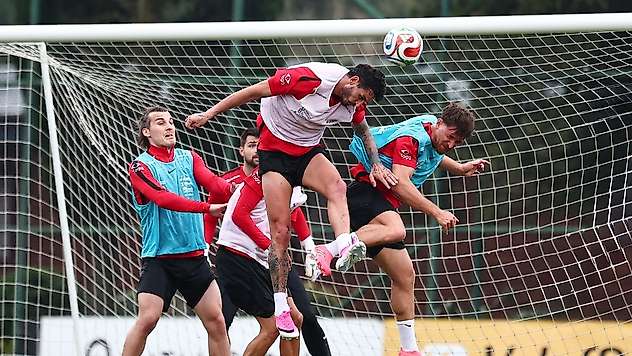 A Mili Futbol Takımı, çalışmalara başladı