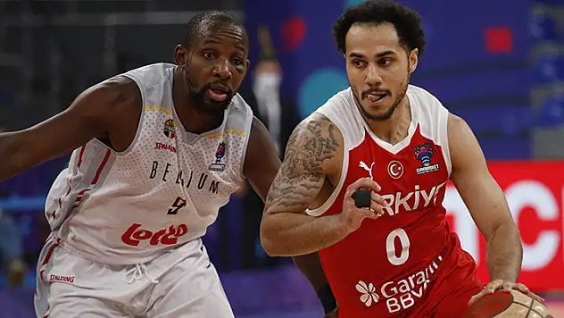 A Milli Basketbol Takımı, 2022 Avrupa Şampiyonası'nda son 16 turuna yükseldi
